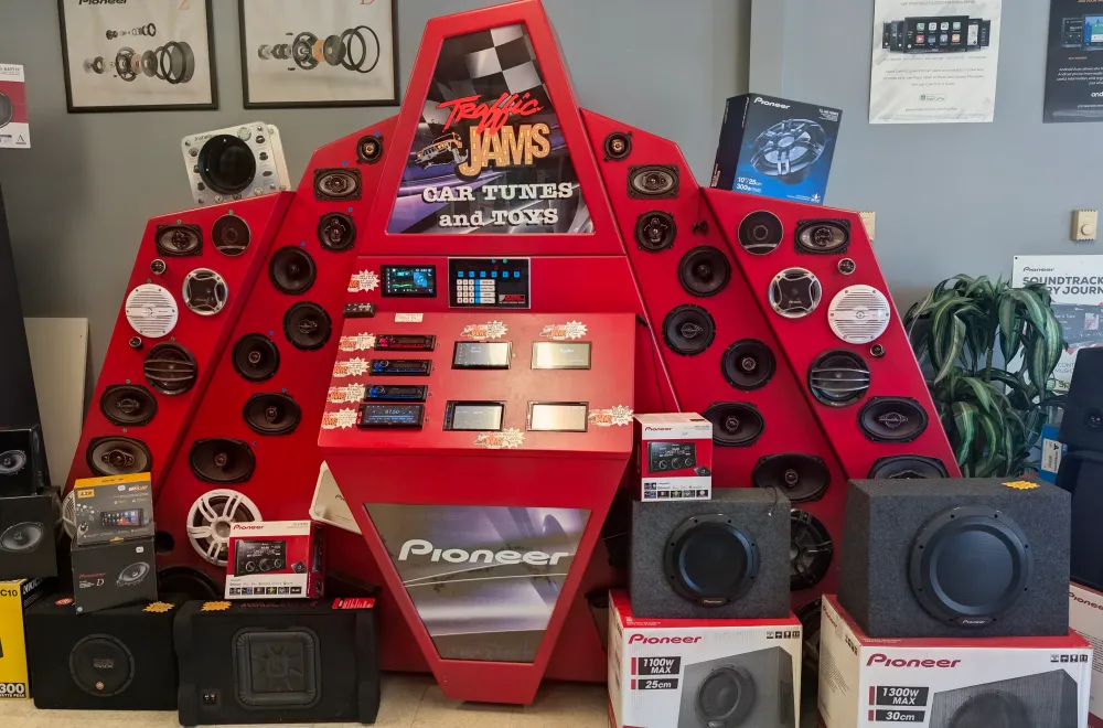Traffic Jams Car Tunes & Toys aftermarket audio display, speakers, subwoofers and head units